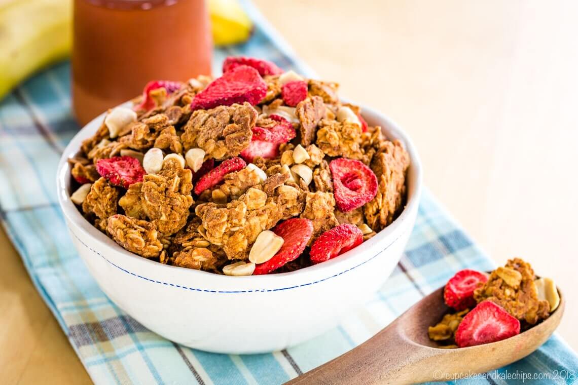 Yuk, Buat 3 Camilan dari Granola untuk Santai di Akhir Tahun!